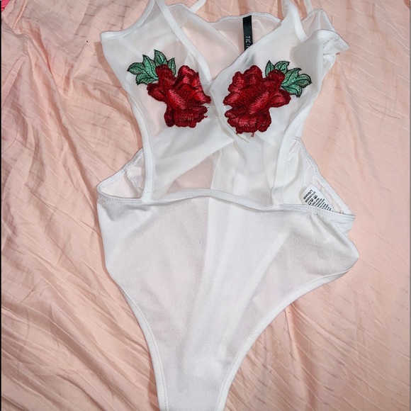 Top - Picture 2 of 2